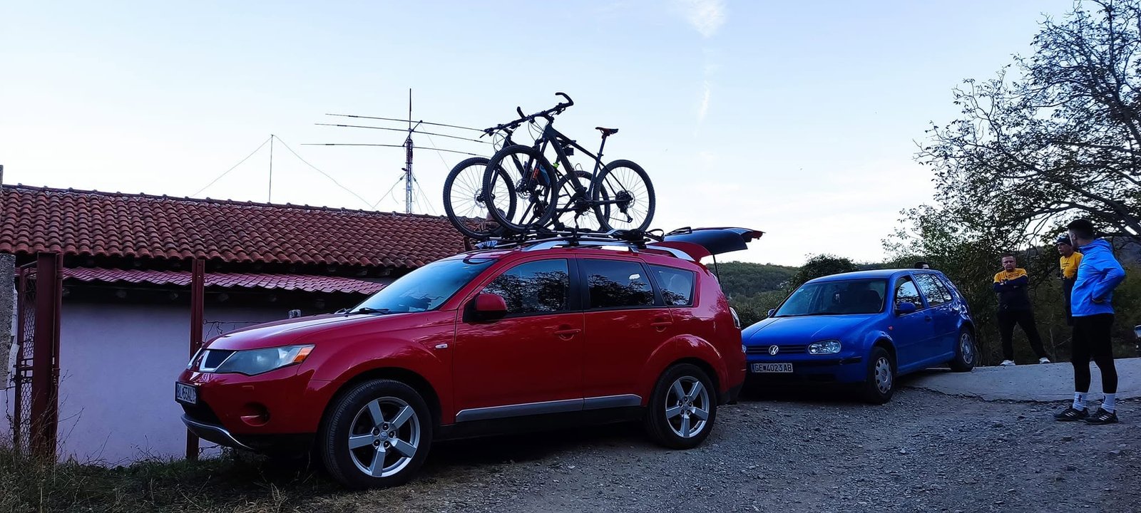Arriving at Mi Casita with the bikes
